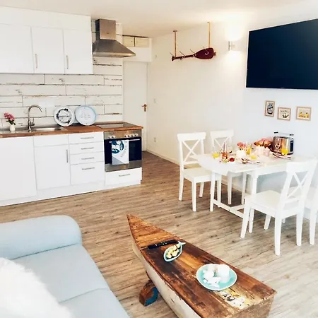 Ferienwohnung Kustenliebe 1 Mit Schwimmbad *