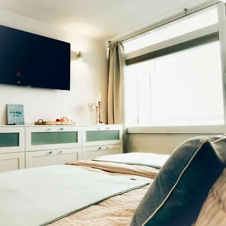 Ferienwohnung Kustenliebe 1 Mit Schwimmbad