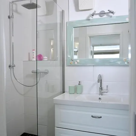 Ferienwohnung Kustenliebe 1 Mit Schwimmbad